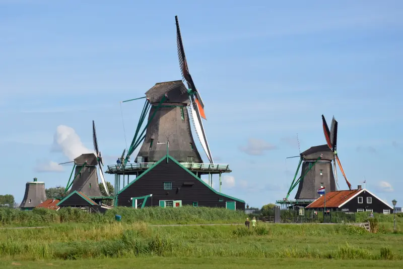 Molens aan de Zaanse Schans in Zaanstad